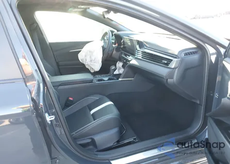 2026 Toyota Camry Se z USA, uszkodzony, nr VIN 4T1DAACK9TU227634